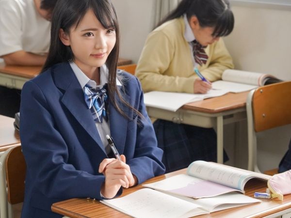 【制服美少女の逆襲】『先生、私とエッチしよ？』学校一のモテJKが禁断の教師喰い！我慢できずに押し倒し、初セックスで大胆な姿に！ウブな顔して実はエロい女子高生の甘い誘惑に教師メロメロ！♡