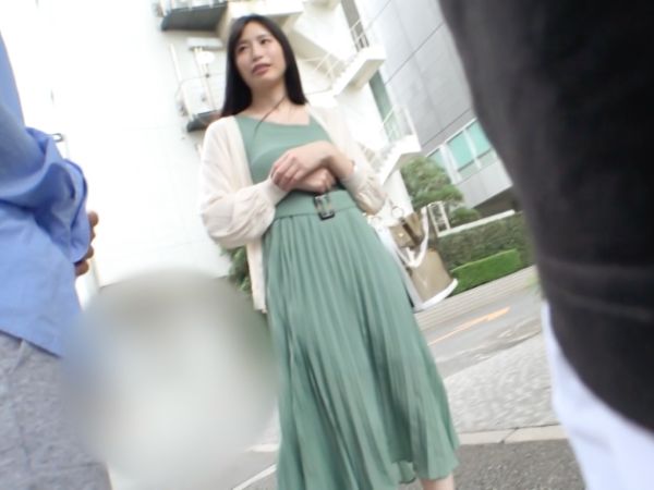 【人妻ナンパ】美脚セレブ妻、高身長スレンダーボディが他人チンポに悶絶!!旦那以外の肉棒に激しくヨガり、生中出しで不倫の快感に溺れる!!