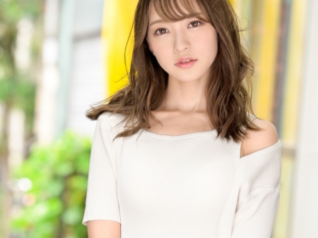 【夢のデリバリー】「本物だ！？」素人男性のもとに現れたのは圧倒的美少女！スレンダー美ボディの流川夕ちゃんが濃厚エッチで素人チ●ポを骨抜き！乱れまくる姿に興奮必至！