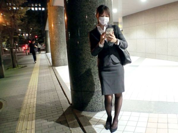【24歳女教師の危険な課外授業】『我慢できないの…』欲求不満な美巨乳先生が生徒2人と禁断の3P！猛烈な腰振り騎乗位でチンポを喰らい尽くす爆イキセックス！！